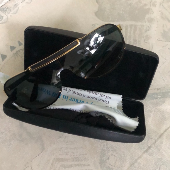 Versace Sunglasses - Picture 10 of 10